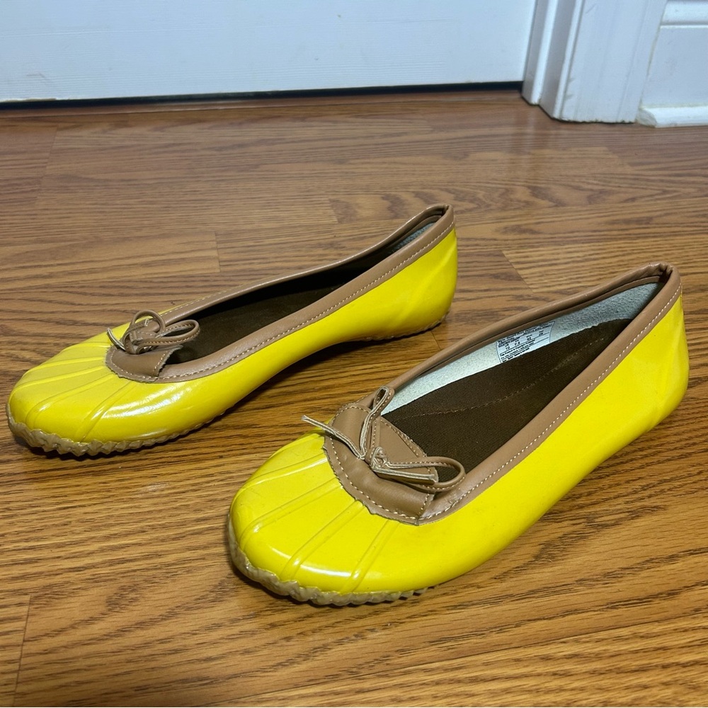 Western Chief Yellow and Tan Classic Duck Skimmers